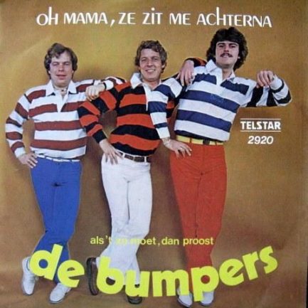 De Bumpers - Oh Mamma, Ze Zit Me Achterna